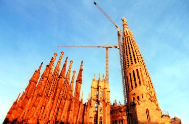 BARCELONA İSPAIN 10 10 2000 Sagrada Famlia. Dünyadaki en büyük tamamlanmamış Katolik kilisesidir. Katalan mimar Antoni Gaud tarafından tasarlandı.
