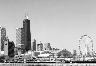 Chicago ILLINOIS Birleşik Devletleri 06: 23 2003; Şehir merkezi ve Chicago John Hancock Merkezi