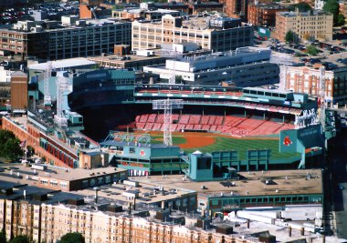 BOSTON MASSACHUTTS AMERİKA 'NIN BİRLİK Eyaletleri 10: 12 2005: Fenway Park beyzbol stadyumu Boston Massachusetts. 1912 'den beri Boston Red Sox' ın beyzbol ligi olmuştur..
