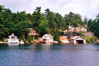 ALEXANDRIA BAY NEW YORK USA 06 28 2006: Boldt Şatosu ABD 'nin New York eyaletinin Thousand Adaları bölgesinde önemli bir turistik merkezdir. 
