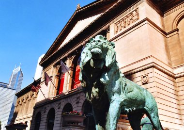 Chicago Birleşik Devletleri 06: 23 2003; Lions Kemeys, Edward Kemeys tarafından 1893 yılında Amerika Birleşik Devletleri 'nin Illinois eyaletindeki Chicago Sanat Enstitüsü' nün önüne dikilmiş bir açık hava bronz heykeldir.