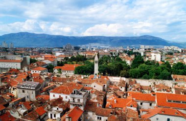 SPLIT CROATIA 05 23 2000: Split Hırvatistan 'ın orta Dalmaçya kentinde bulunan bir şehirdir. Şehir, Diocletian Sarayı 'nın etrafına inşa edildi. 