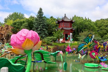 MONTREAL CANADA 08: 12 2024: Montreal Botanik Bahçesi Çin Bahçesi