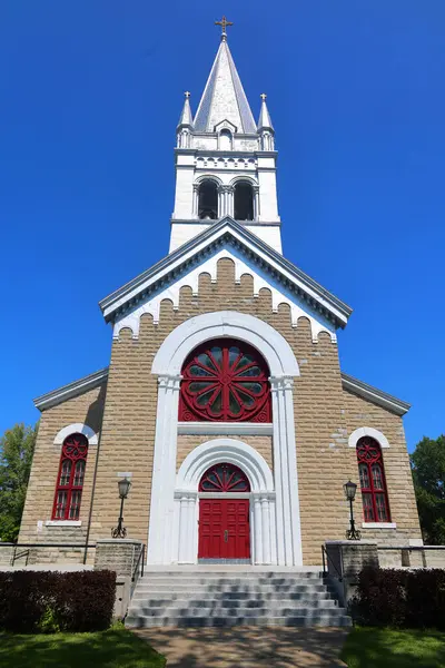 Stock image BEDFORD QUEBEC CANADA 08 24 2024: Saint Damien church Bedford is a city located in the Monteregie region of southern Quebec, Canada and is the home to southern Quebec's largest boy scout troop