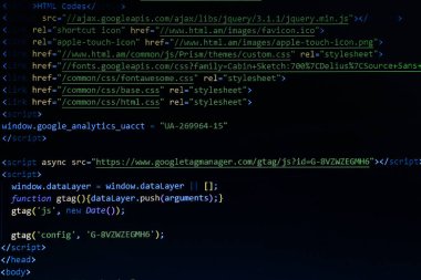 Programcı geliştirici ekranı. Yeni teknoloji devrimi. IT kodlaması monitörde. Bilgisayar kodu verileri. Bilgisayar bilimi dersi. Modern teknoloji. Bilgisayara programlama kodu yazılıyor.