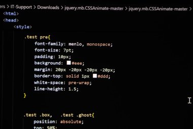 Kodlama ekranı programlanıyor, web geliştiricisi kodlama ekranı