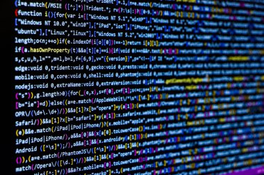 Kodlama ekranı programlanıyor, web geliştiricisi kodlama ekranı