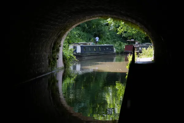 Bath şehrindeki nehir kanalı, eski şehir.