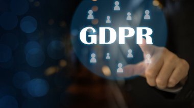 Avrupa Birliği konsepti için GDPR Genel Veri Koruma Düzenlemesi, İşadamı veya metin GDPR ve insan simgelerine sahip bilişim teknolojisi uzmanı. İnternetteki kişisel bilgi ve kimlik güvenliği.