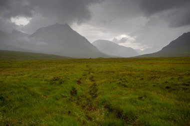 Glencoe, İskoçya 'daki dağlar ve vadiler