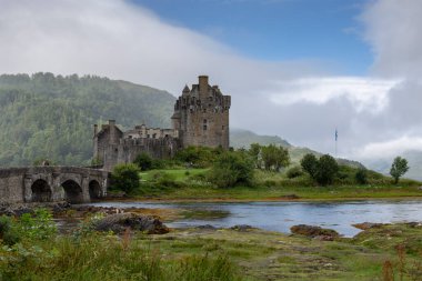 Loch Duich, İskoçya 'daki Eilean Donan Kalesi