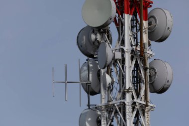 Tekrarlayan antenler, tekrarlayan antenler, cep telefonu, tekrarlayan anten kulesi.