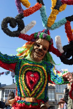 Folions geçidinde Boteiro, Viana do Bolo karnavalında Domingo Gordo Fulions. Galiçya Karnavalı