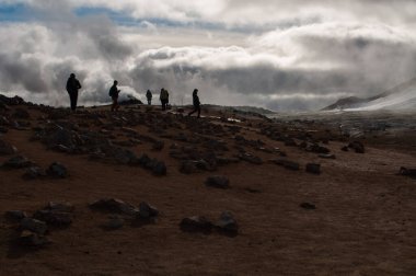 Dağlarda yaşayan insanlar