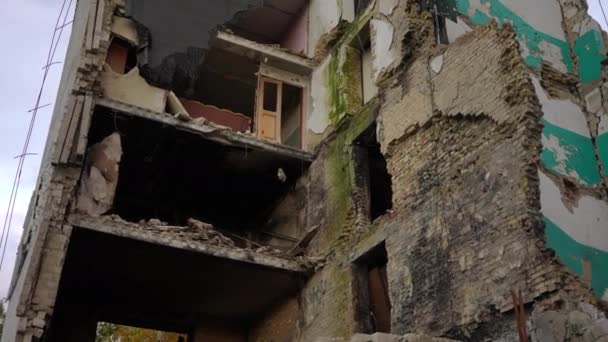 Зруйновані Поверхи Цивільного Будівництва Стіни Відкритому Повітрі Міському Місті України — стокове відео