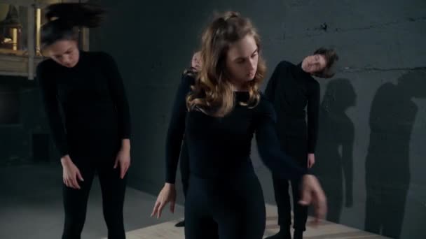 Flexible Focused Actresses Actors Bending Body Standing Backstage Theater Skilled — Vídeos de Stock