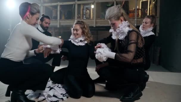 Wide Shot Joyful Actors Actresses Putting Wrist Ruff Talking Smiling — Stockvideo