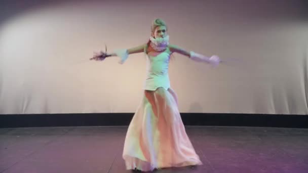 Wide Shot Beautiful Caucasian Woman Elegant Dress Fencing Stage Theater — Vídeo de Stock