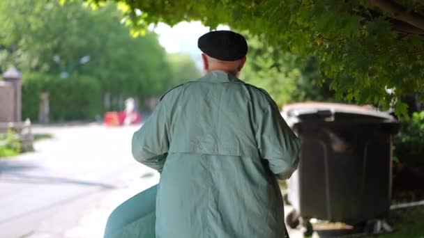 Back View Homeless Sad Senior Man Walking Slow Motion Sunny — Stockvideo