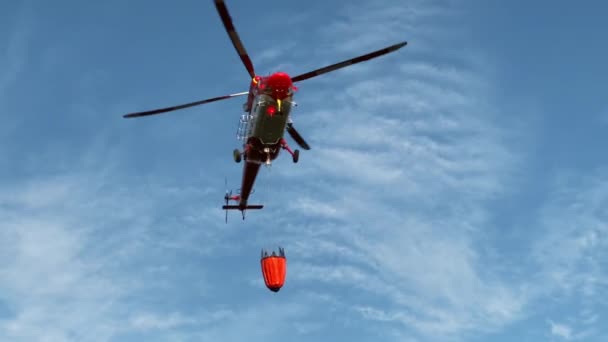 Madrid Spain May 2023 Close Red Fire Helicopter Flying Background — Stock Video