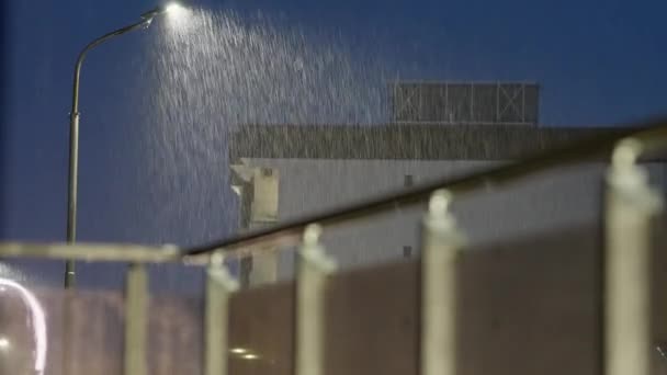Tropikalny Letni Ciepły Deszcz Piorunami Burzą Widok Otwartego Balkonu Hotelu — Wideo stockowe