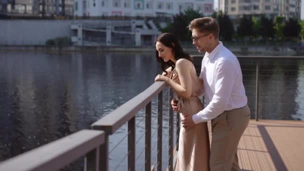 Slow Motion Profile View Couple Fenced Pier City Embankment Woman — Stock Video