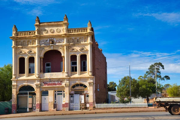 stock image The Marvel Bar Hotel in Coolgardie, Western Australia, now derelict, but in the heydays of the goldrush a luxury hotel