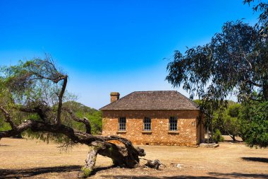 19. yüzyılın önde gelen yerleşimlerinden Greenough, Geraldton, Batı Avustralya 'da restore edilen Central Greenough Okulu.