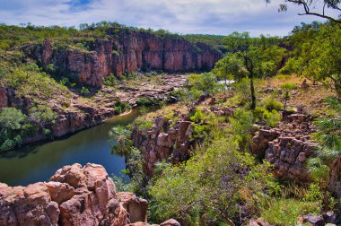 Nitmiluk 'taki Katherine Vadisi' nin muhteşem kumtaşı kanyonu (Katherine Gorge) Ulusal Parkı, Kuzey Bölgesi, Avustralya