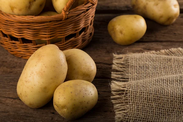 Rijp Aardappelen Tafel — Stockfoto