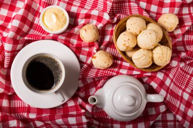 Peynirli ekmek, geleneksel Brezilya atıştırmalığı..