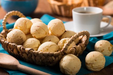 Peynirli ekmek, geleneksel Brezilya atıştırmalığı..