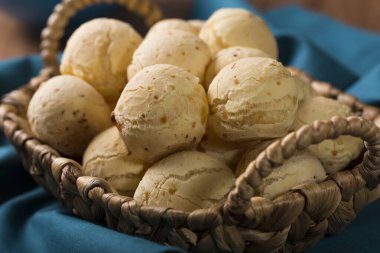 Peynirli ekmek, geleneksel Brezilya atıştırmalığı..