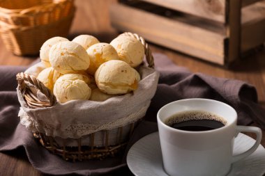 Peynirli ekmek, geleneksel Brezilya atıştırmalığı..