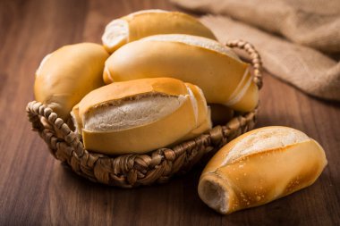 Fransız ekmeği, geleneksel Brezilya ekmeği..