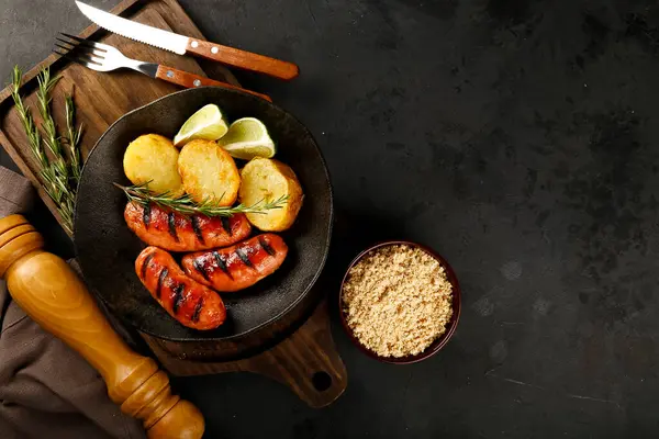 Grilled Barbecue Sausages Table — Stock Photo, Image