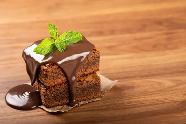 Deliziosi Pezzi Cioccolato Brownie — Foto Stock