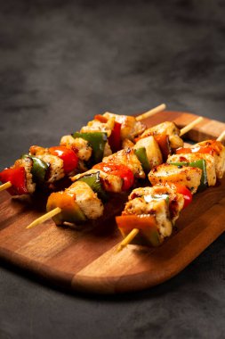 Kebap - Sebzeli ızgara tavuk eti.