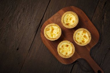 Empada ya da empadinhas, geleneksel Brezilya atıştırmalığı.