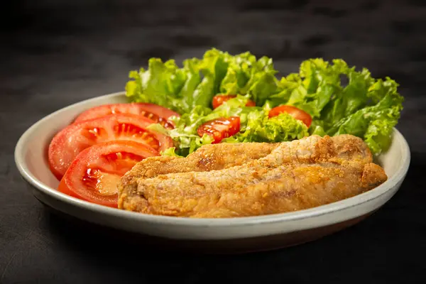 Fried Fish Salad — Stock Photo, Image