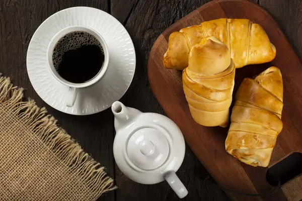 Traditional Fresh Baked Croissants Table — Stock Photo, Image