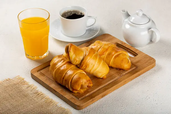 Traditional Fresh Baked Croissants Table — Stock Photo, Image