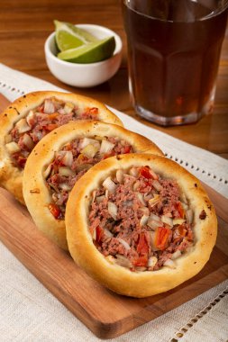 Masada Arap eti var..