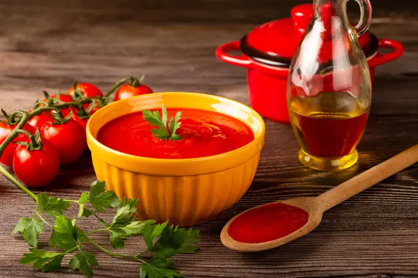 Delicious Homemade Tomato Soup Bowl — Stock Photo, Image