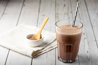 Masada çikolatalı cam..