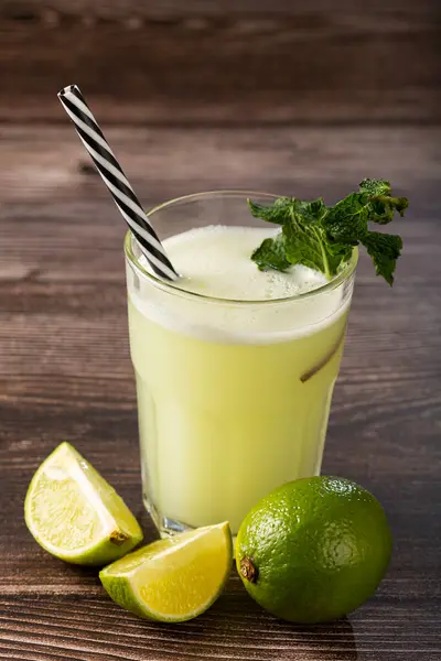 Orzeźwiająca Lemoniada Miętą Lemoniada Letni Drink — Zdjęcie stockowe