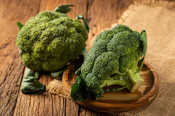 Green Organic Broccoli Table — Stock Photo, Image