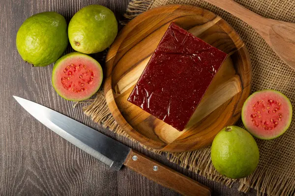 Guava Ezmesi Tipik Bir Guava Tatlısı Ayrıca Goiabada Olarak Bilinir — Stok fotoğraf