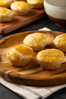 Empada ya da empadinhas, geleneksel Brezilya frago atıştırmalığı..