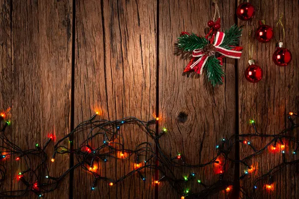 圣诞背景 乡村木料和圣诞装饰品 — 图库照片